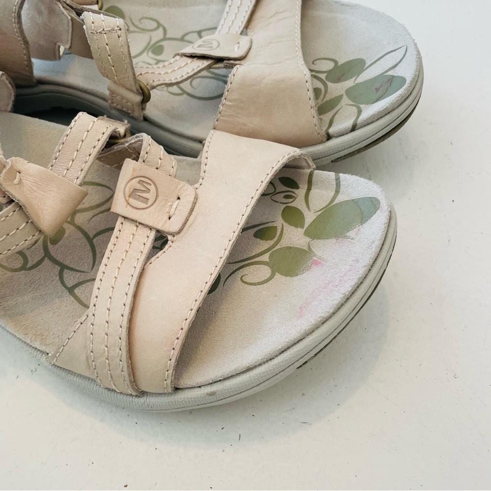 Merrell Swivel Lavish Sandals - Picture 4 of 9